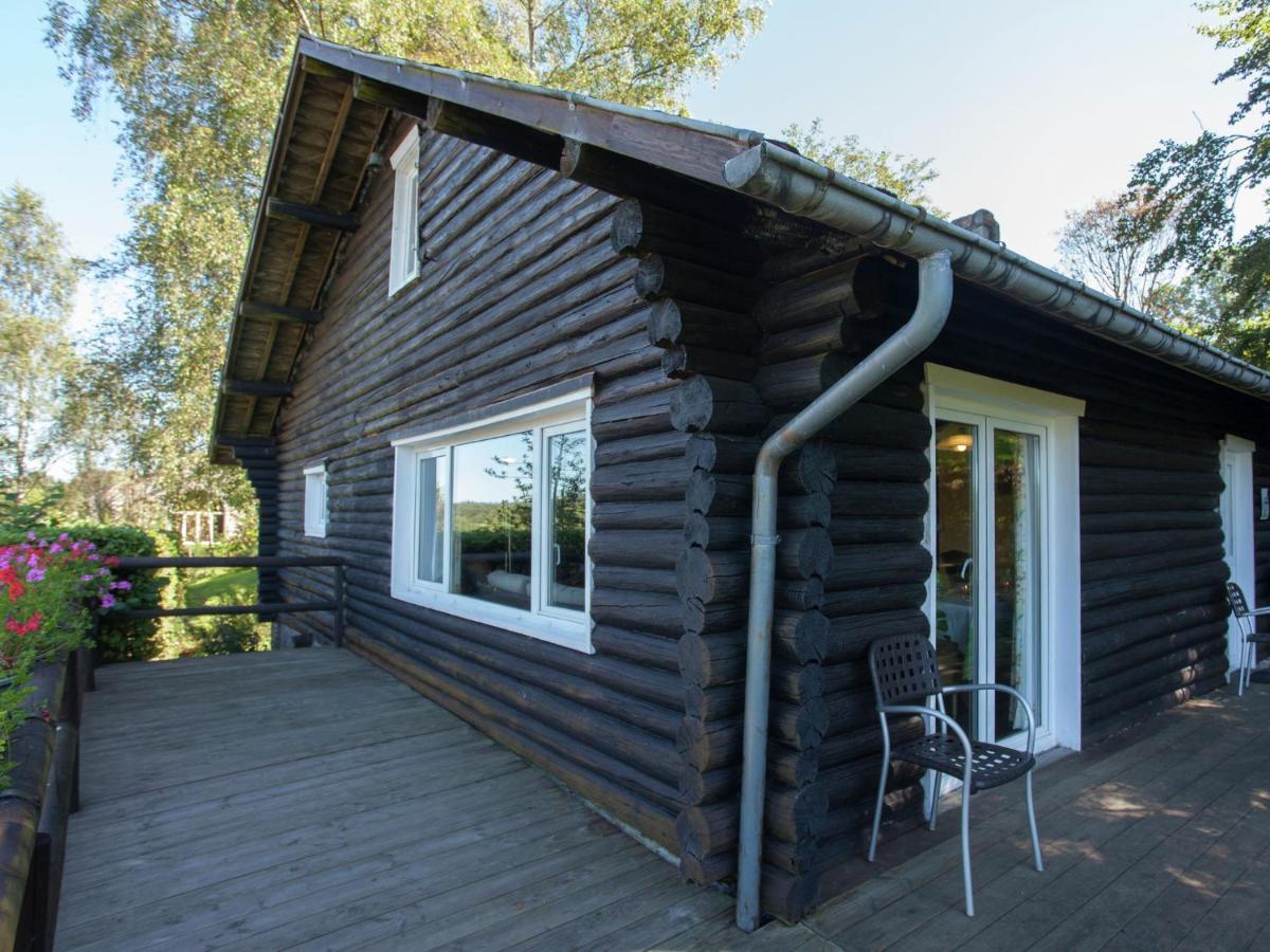 Open Wooden Chalet Built Against A Hill Francorchamps Exterior photo